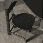 نمای پرنده صندلی ناهارخوری روباه. رنگ مشکی